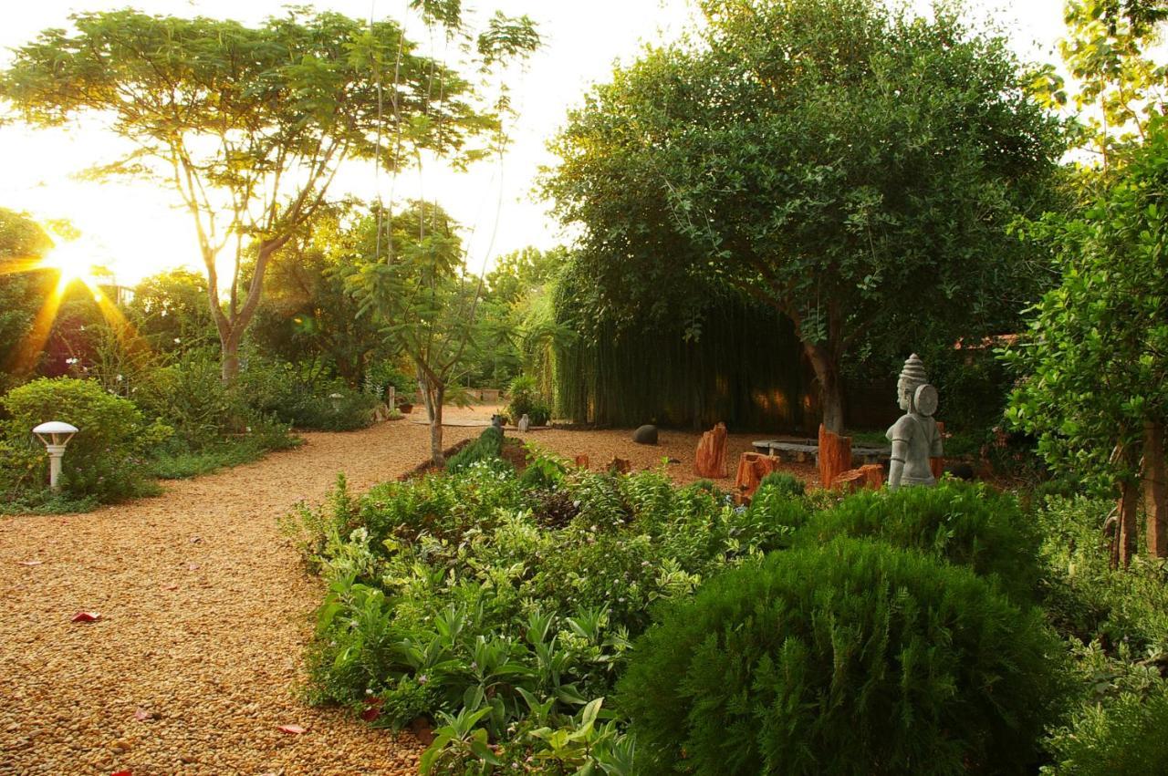 Gaia'S Garden Guest House Auroville Eksteriør billede